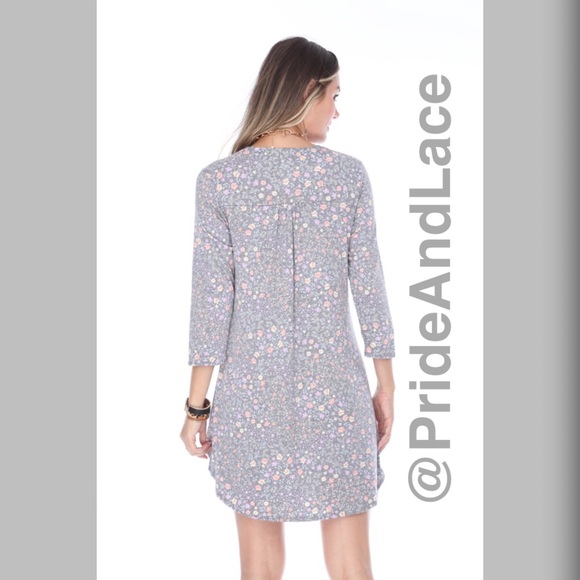 ✨FLORAL PRINT SHIFT DRESS✨ - Picture 2 of 4